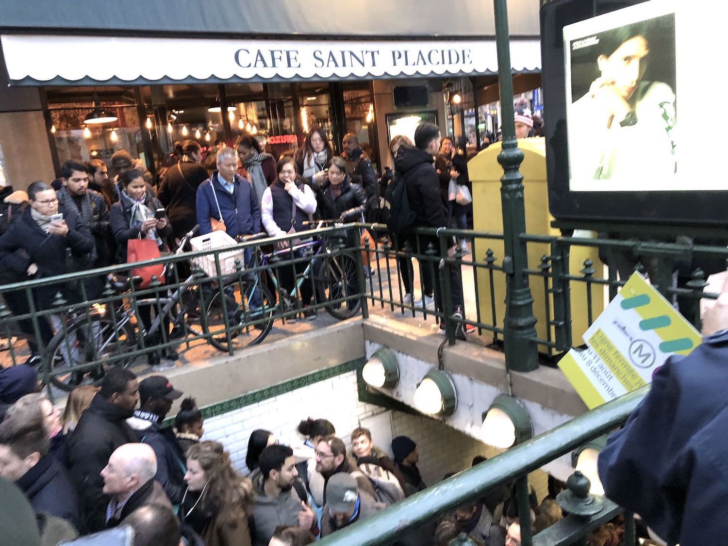 Saint Placide Metro Stop
