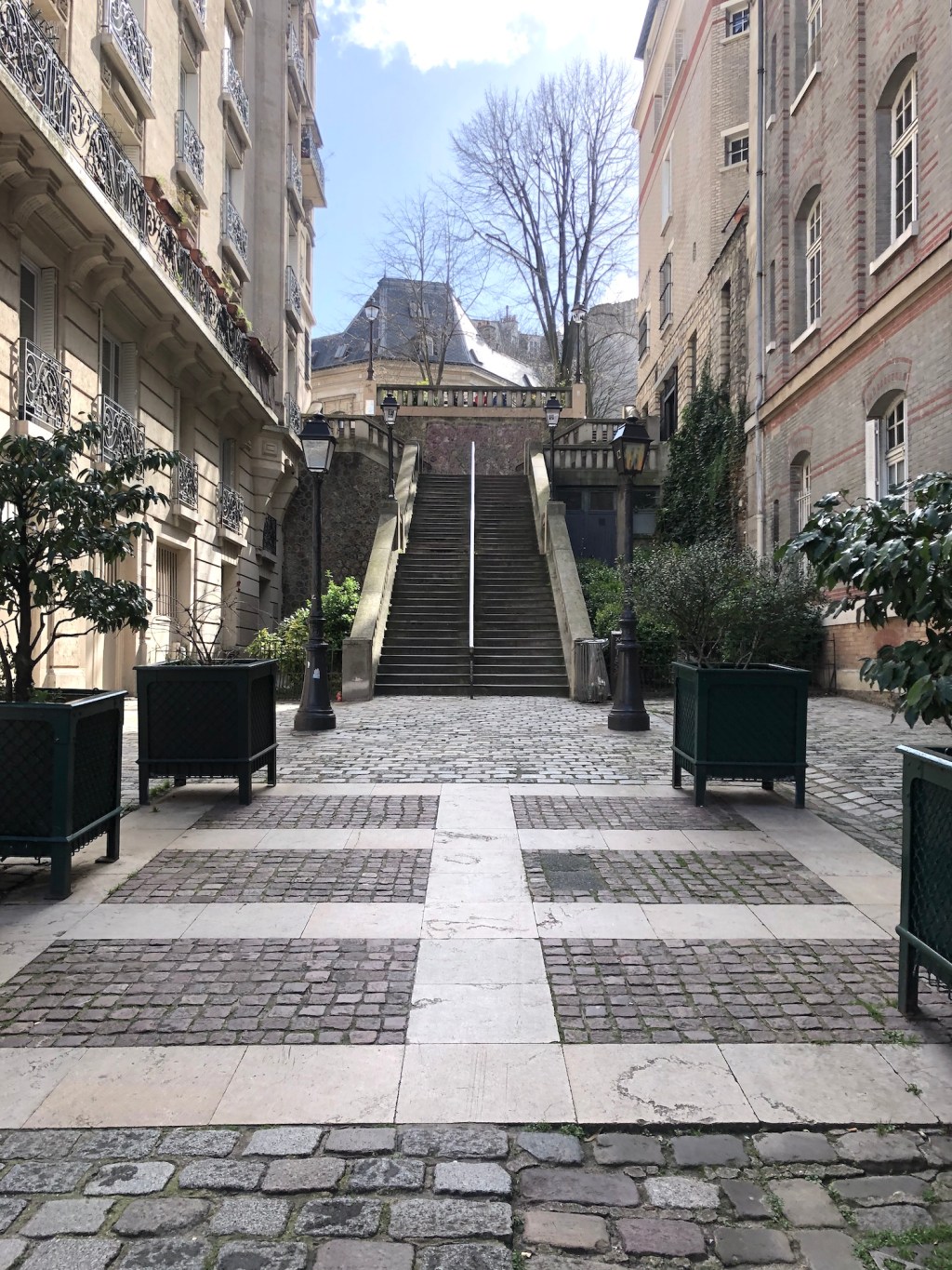 Stairs and Stares: The Little Differences Between Paris and Los Angeles